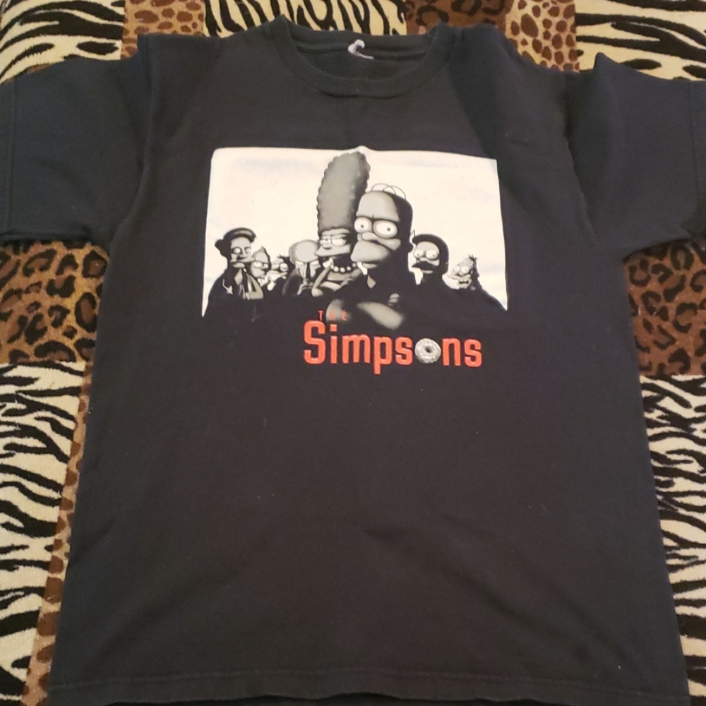 🟢Simpsons T-shirt sz Large mens or womens